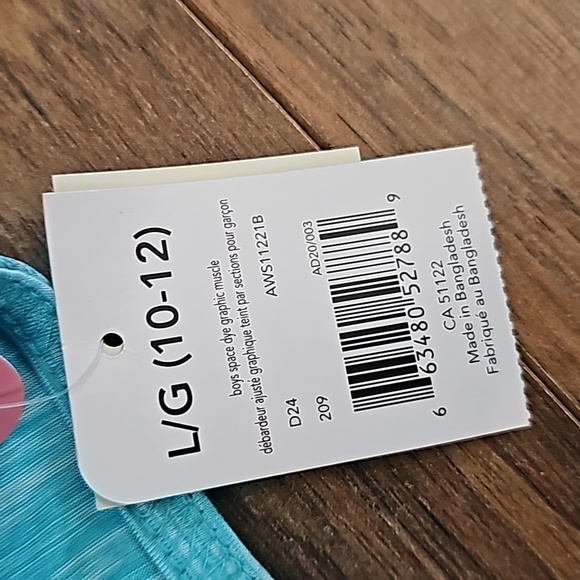 4 Boys Tank tops 10-12 - Picture 9 of 9